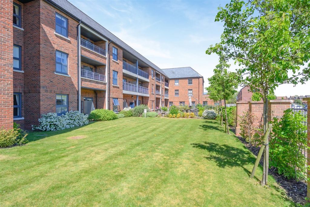 Additional image 18 of 2 bed flat for saleLancer House, Butt Road, Colchester CO2