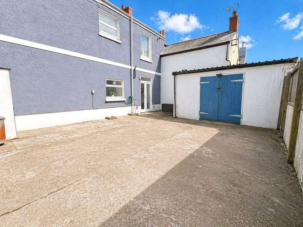 Additional image 11 of 2 bed flat for saleKensington Road, Neyland, Milford Haven, Pembrokeshire SA73