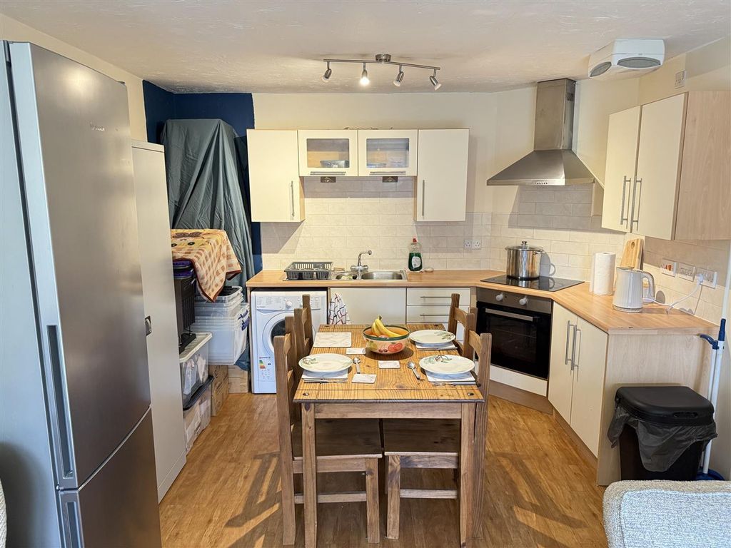 Additional image 2 of 2 bed flat for saleSt. Marys Street, Crewe CW1