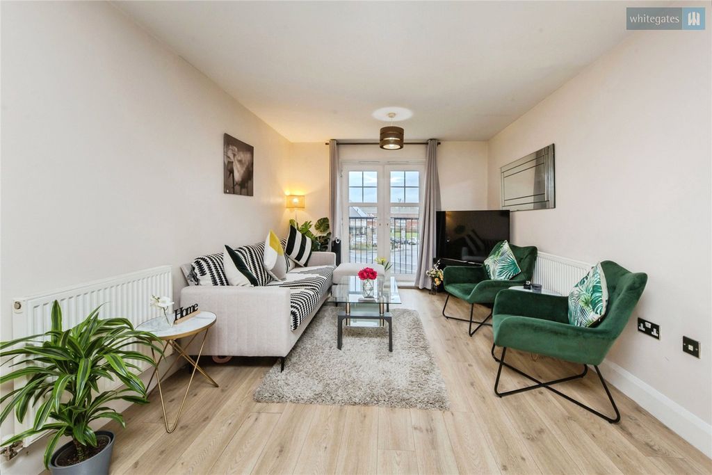 2 bed flat for saleDale Way, Crewe, Cheshire CW1 photo 3
