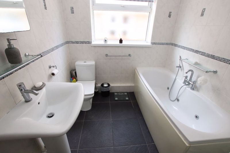 Additional image 6 of 4 bed detached house for saleBerkeley Road, Cleethorpes DN35