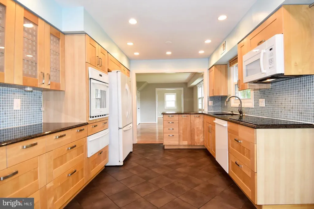 Additional image 7 of 4324 Moylan Lane, Fairfax, VA 22033