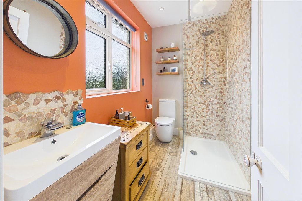 Additional image 16 of 4 bed semi-detached house for saleGardens Road, Clevedon BS21