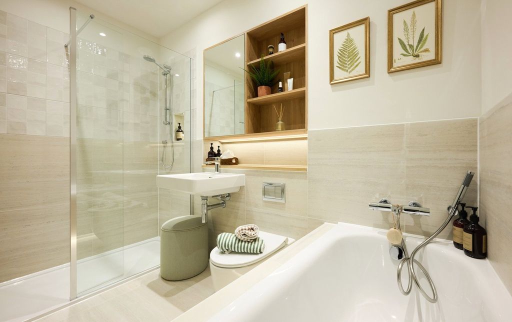 Additional image 20 of 4 bed semi-detached house for saleLeighwood Fields, Cranleigh, Surrey GU6