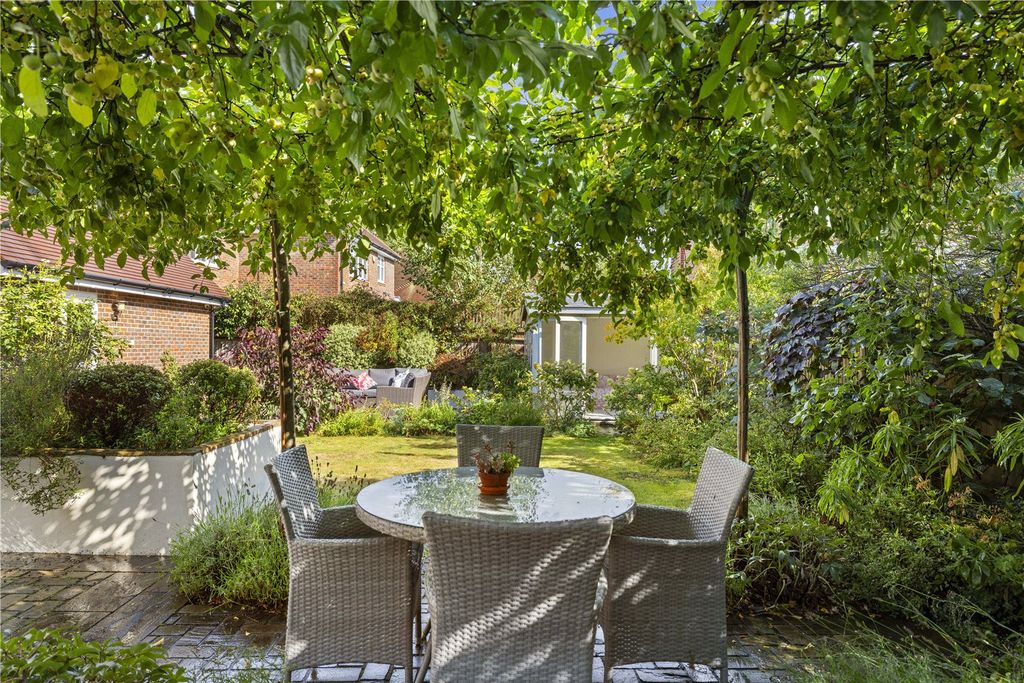 Additional image 10 of 5 bed detached house for saleLeith Way, Cranleigh, Surrey GU6