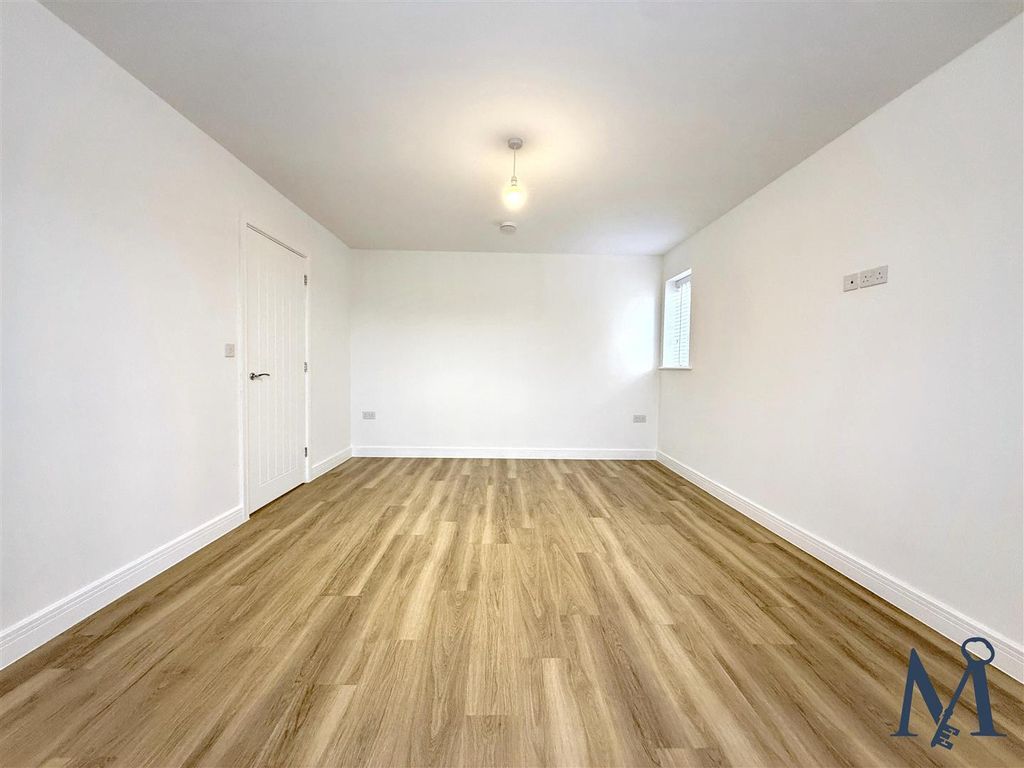 Additional image 11 of 4 bed detached house for saleDrovers Close, Hugglescote, Coalville LE67