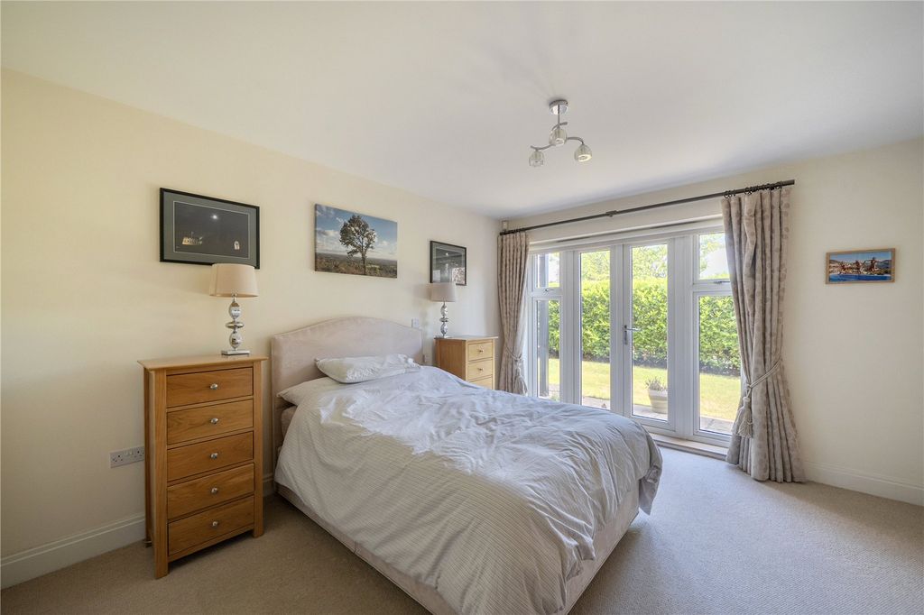 Additional image 8 of 3 bed flat for saleBetween Streets, Cobham, Surrey KT11