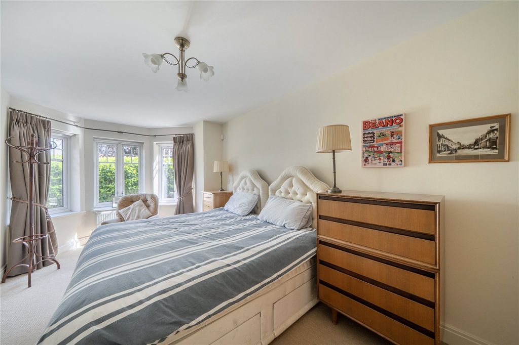Additional image 10 of 3 bed flat for saleBetween Streets, Cobham, Surrey KT11
