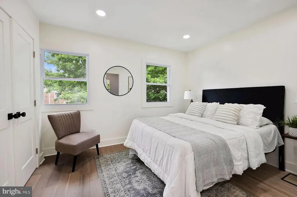 Additional image 4 of 420 20th Street NE, Washington, DC 20002
