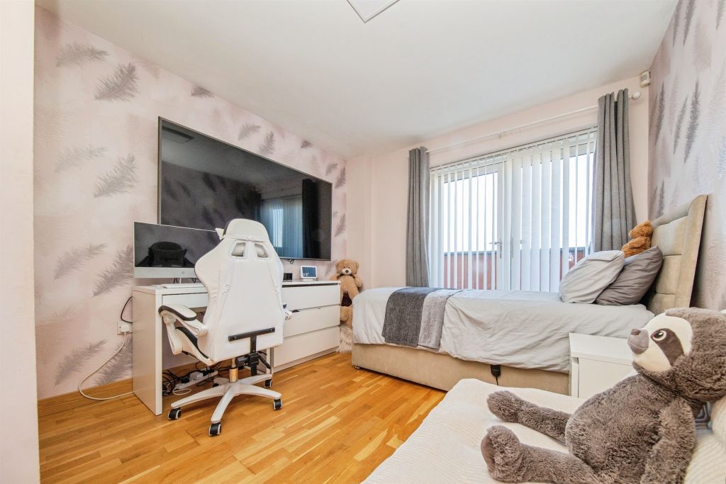 Additional image 13 of 3 bed penthouse for saleCaelum Drive, Colchester CO2