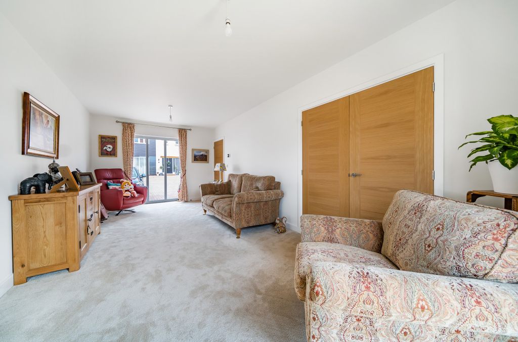 Additional image 2 of 4 bed detached house for saleWentworth Gardens, Crediton, Devon EX17