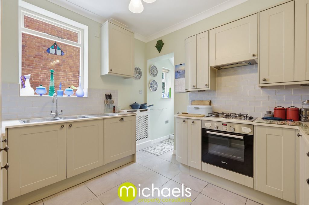 Additional image 11 of 5 bed semi-detached house for saleMaldon Road, Colchester CO3