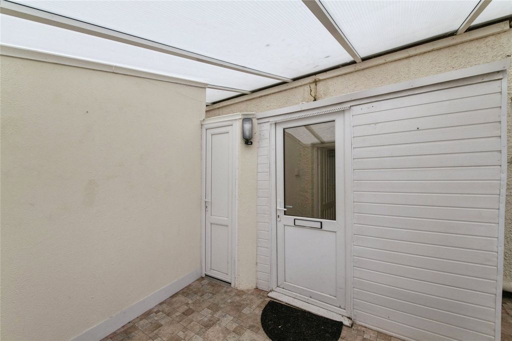 Additional image 4 of 5 bed flat for saleEast Street, Crediton, Devon EX17