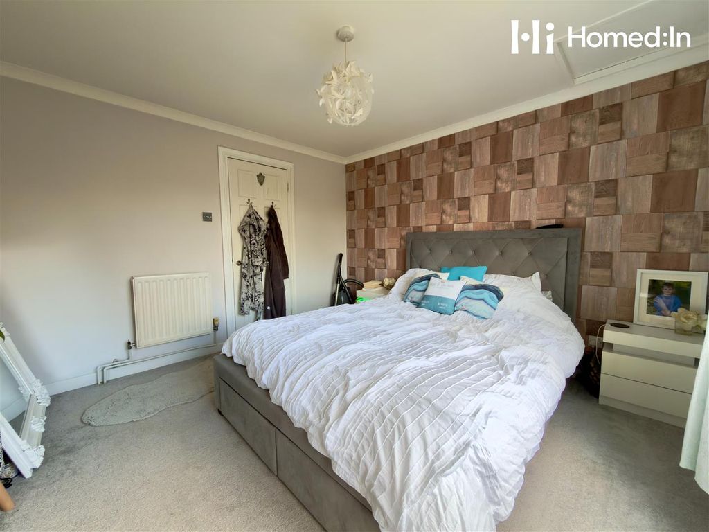 Additional image 17 of 2 bed flat for saleHailey Place, Cranleigh GU6