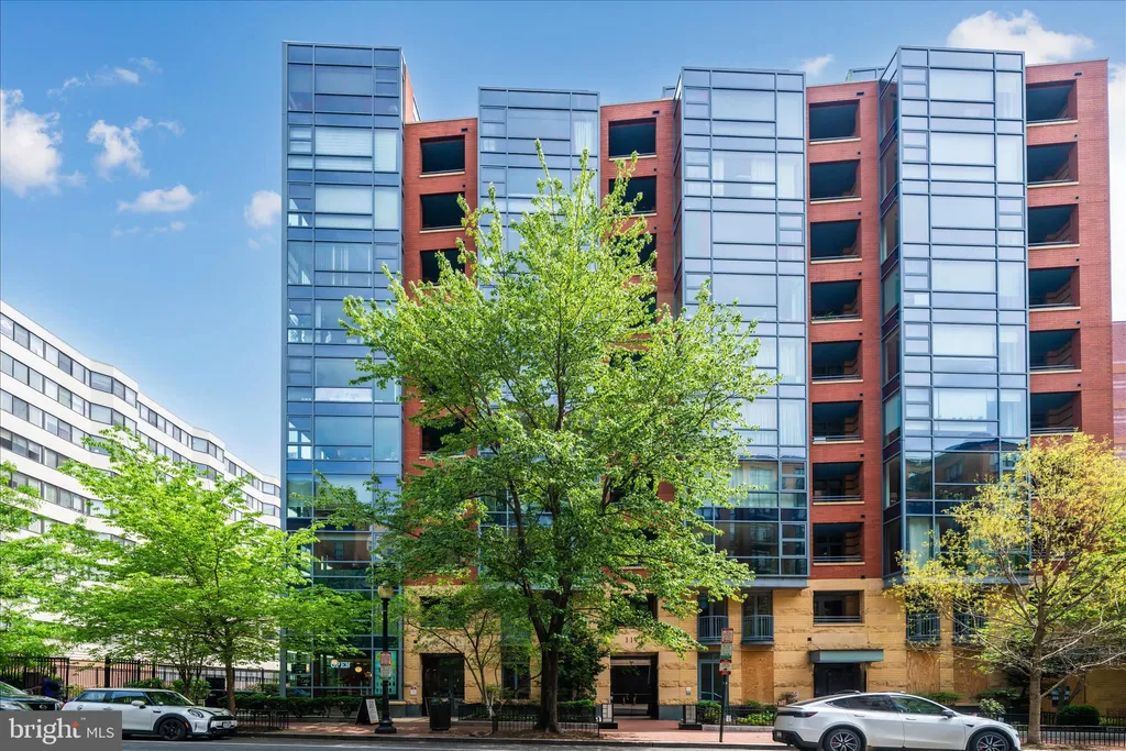 Additional image 51 of 1117 10th Street NW Unit 1009, Washington, DC 20001