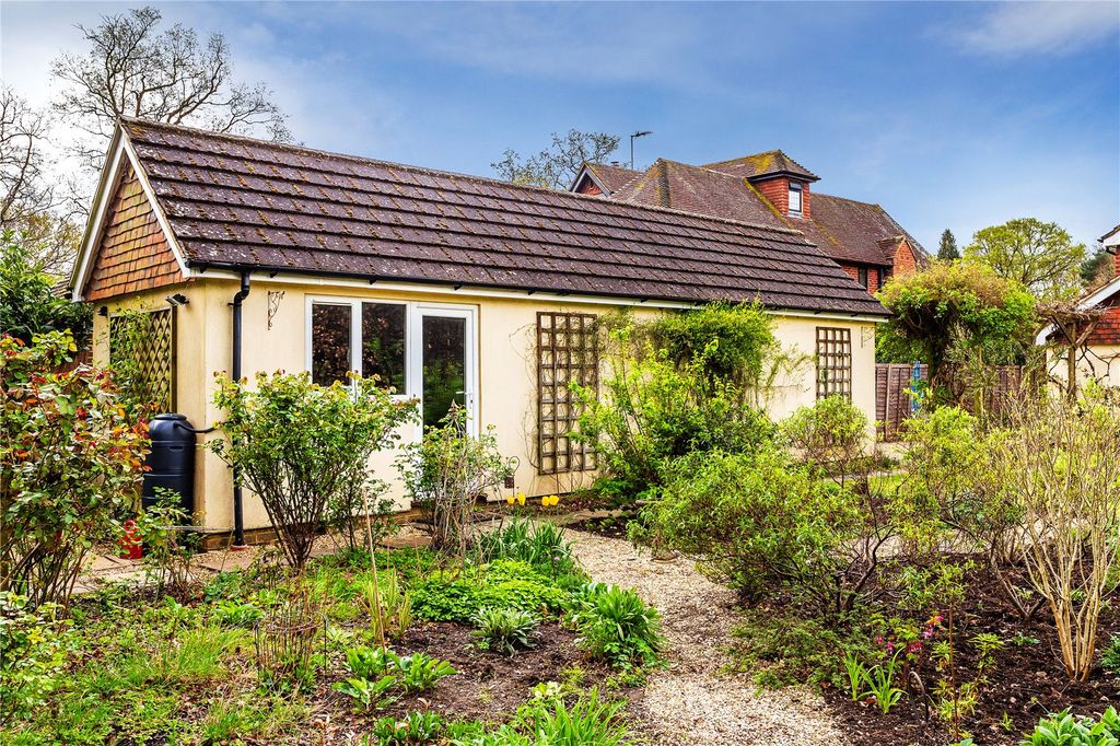 Additional image 15 of 4 bed detached house for saleWoodland Avenue, Cranleigh, Surrey GU6
