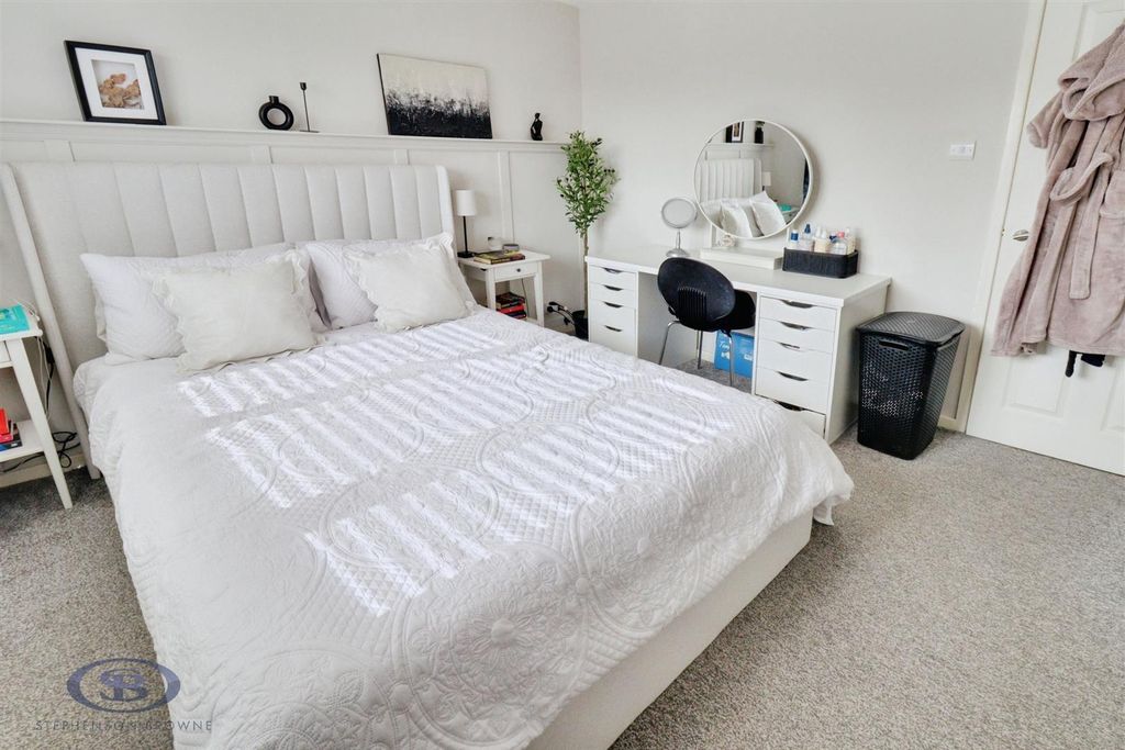 Additional image 23 of 3 bed semi-detached house for saleSandhurst Avenue, Wistaston, Crewe CW2