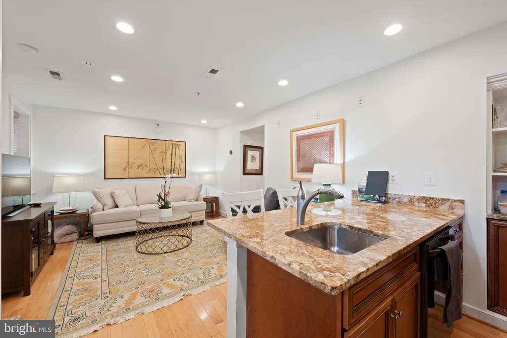 Additional image 11 of 424 E Capitol Street NE Unit 3, Washington, DC 20003