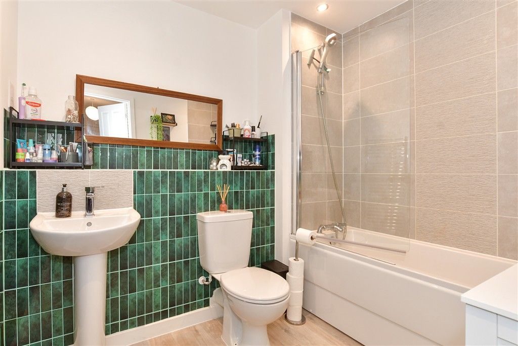 Additional image 7 of 2 bed flat for saleNew Bridge Road, Cranleigh, Surrey GU6
