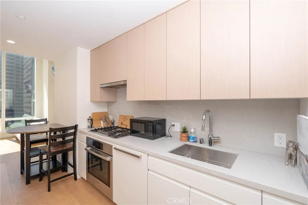 Additional image 54 of 877 Francisco Street Unit 819, Los Angeles, CA 90017