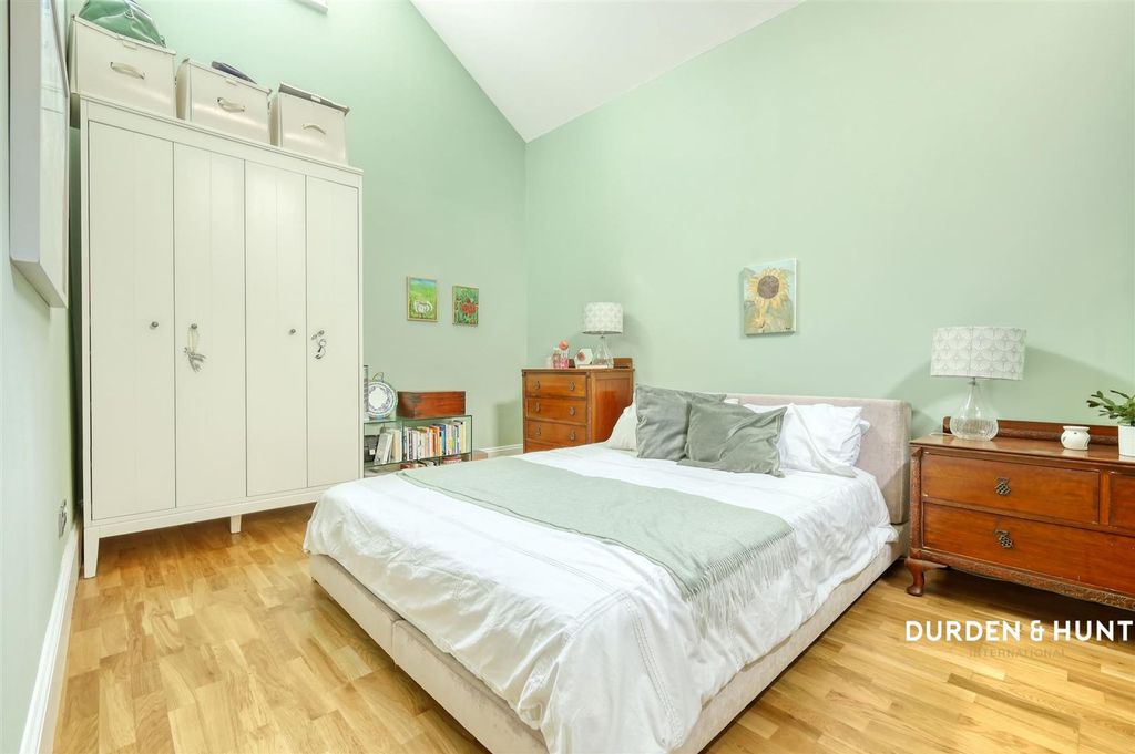 Additional image 19 of 4 bed flat for saleEast Hill, Colchester CO1