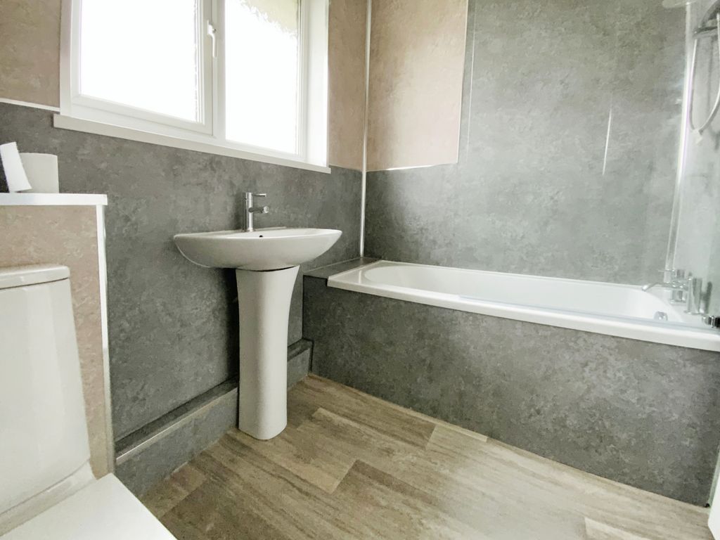 Additional image 2 of 2 bed flat for saleSouth Street, Cottingham HU16