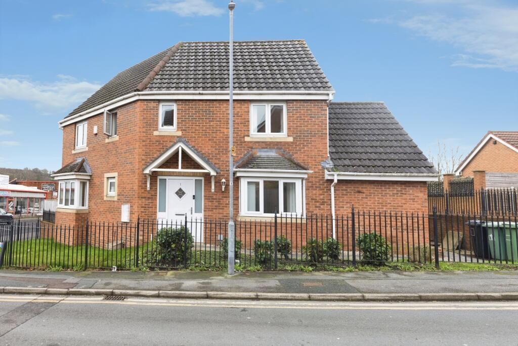 4 bed detached house for saleManor Park Road, Cleckheaton BD19