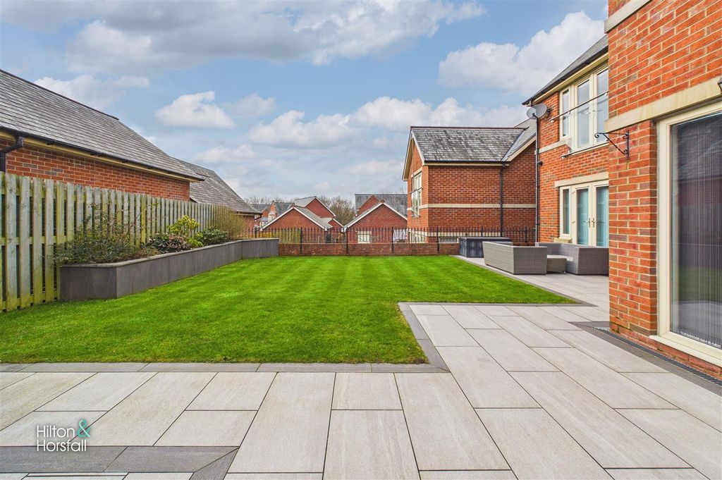 Additional image 20 of 4 bed detached house for saleGrenfell Gardens, Colne BB8