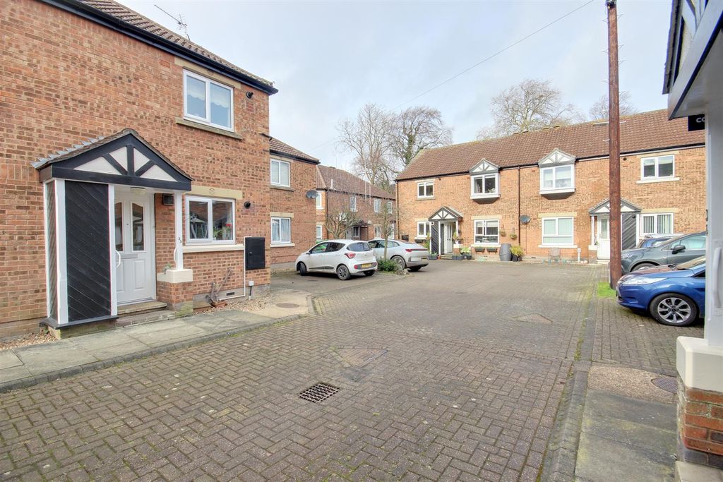 Additional image 11 of 2 bed flat for saleApplegarth Mews, Cottingham HU16