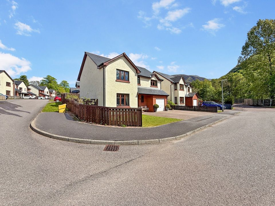 4 bed detached house for saleGlenlochy Road, Fort William, Inverness-Shire, Highland PH33