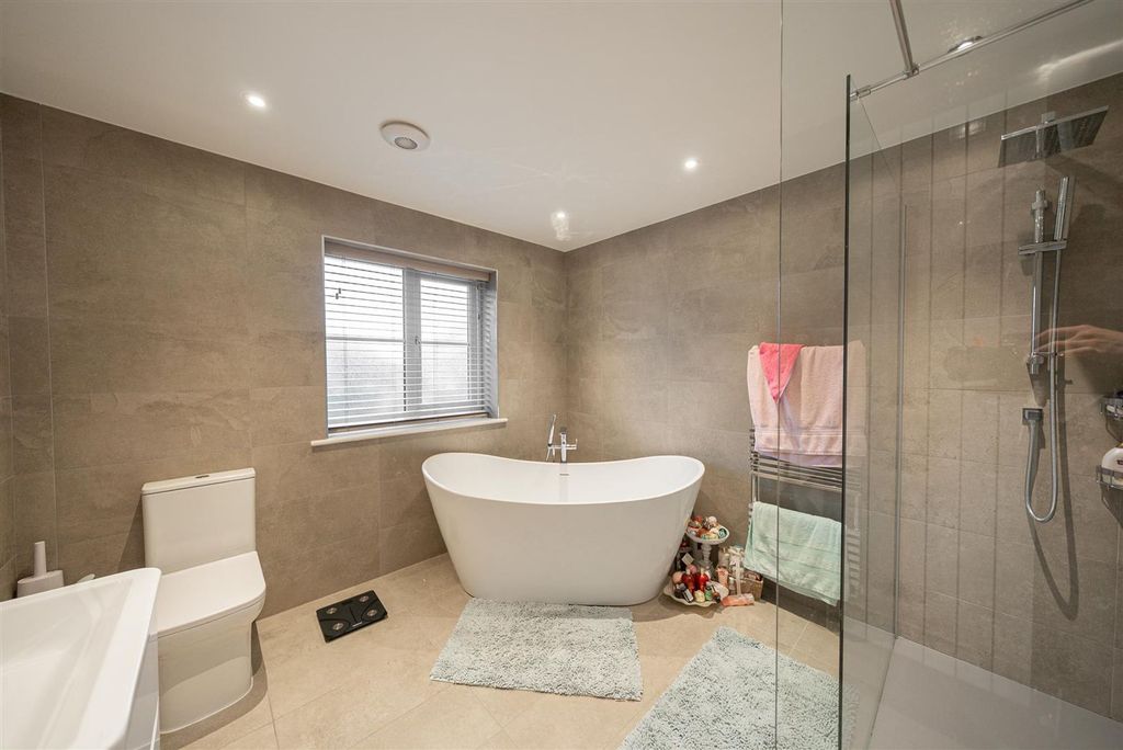 Additional image 27 of 7 bed detached house for saleBradbury Gardens, Congleton CW12