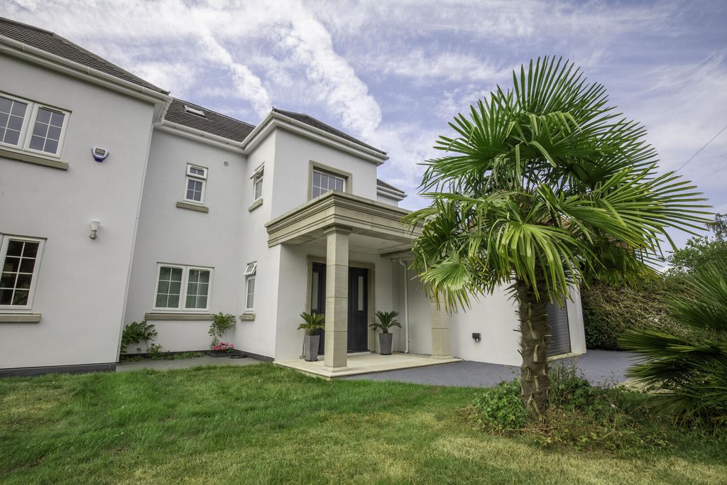 Additional image 4 of 6 bed detached house for saleRownhams, Rickman Hill Road, Chipstead CR5