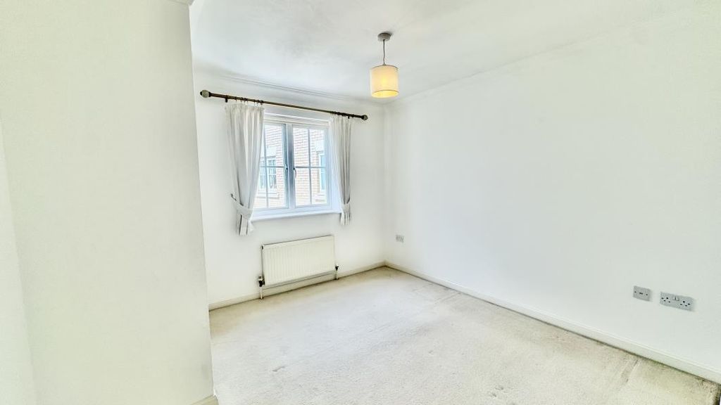Additional image 6 of 2 bed flat for saleGeorge Williams Way, Colchester CO1