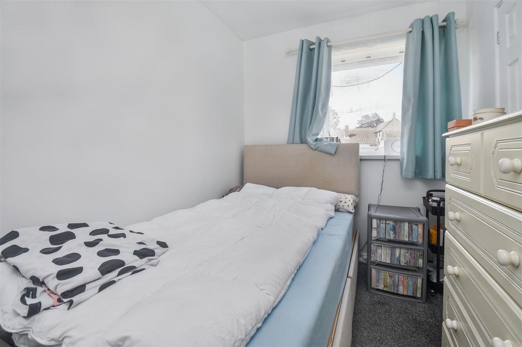 Additional image 7 of 2 bed flat for saleNN17, Rose Court, Weldon