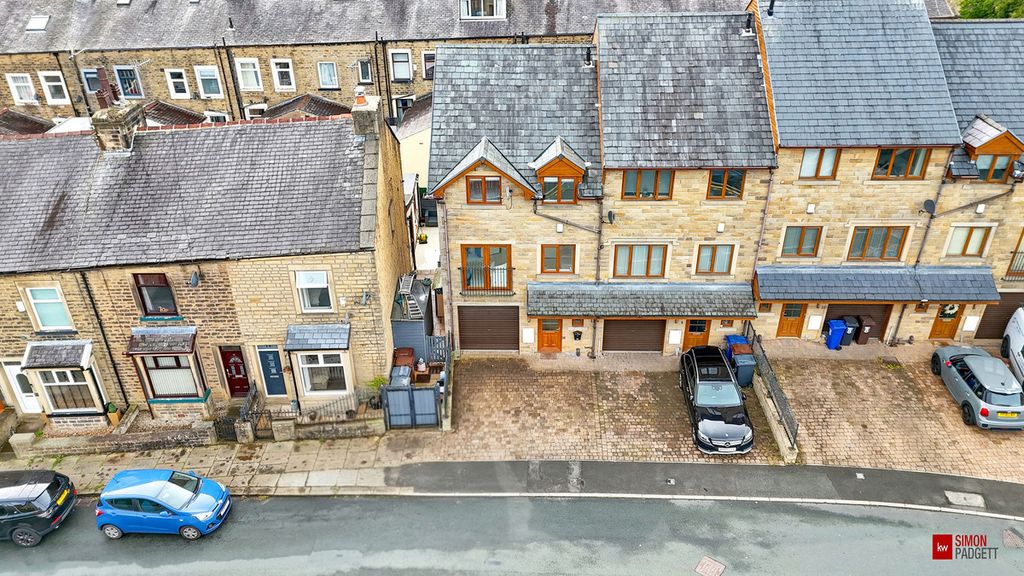 Additional image 26 of 4 bed terraced house for saleStandroyd Road, Colne BB8