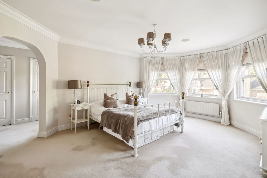 Additional image 13 of 5 bed detached house for saleSandringham Park, Surrey KT11
