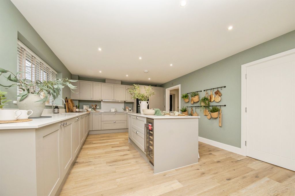 Additional image 12 of 4 bed detached house for saleBraiswick, Colchester CO4