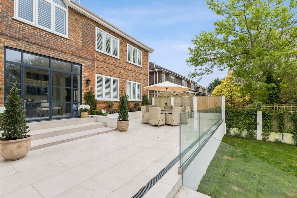 Additional image 25 of 4 bed detached house for saleBramble Rise, Cobham, Surrey KT11