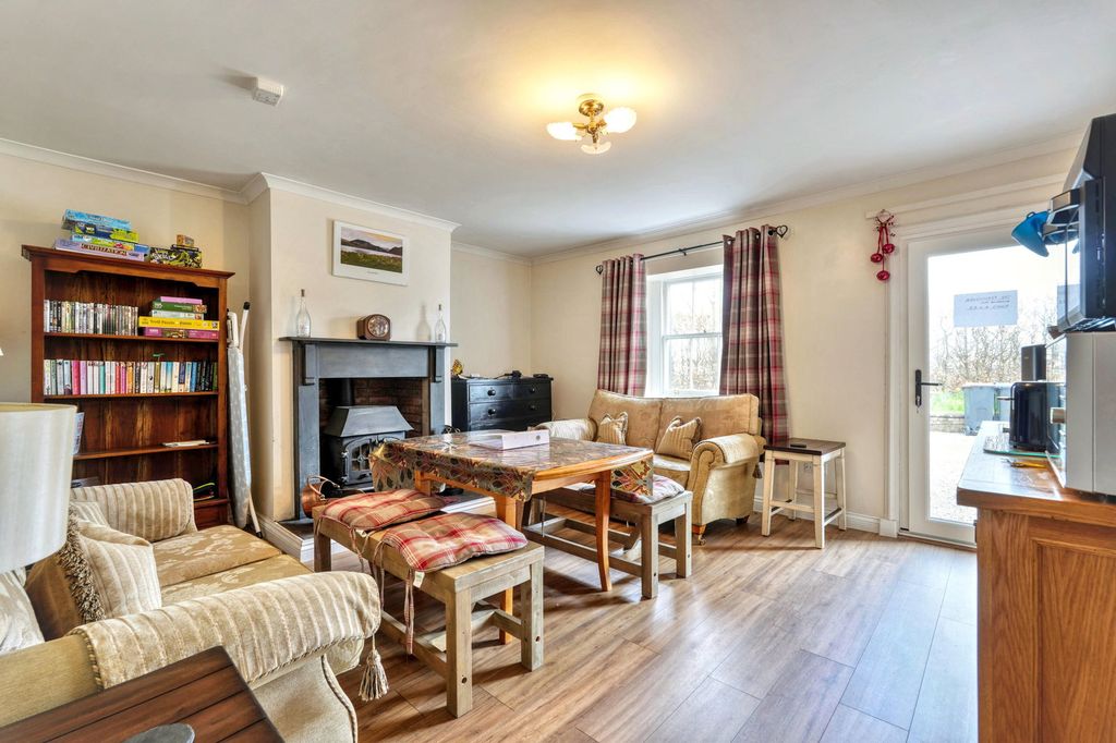 3 bed cottage for saleKinniside, Cleator CA23 photo 3