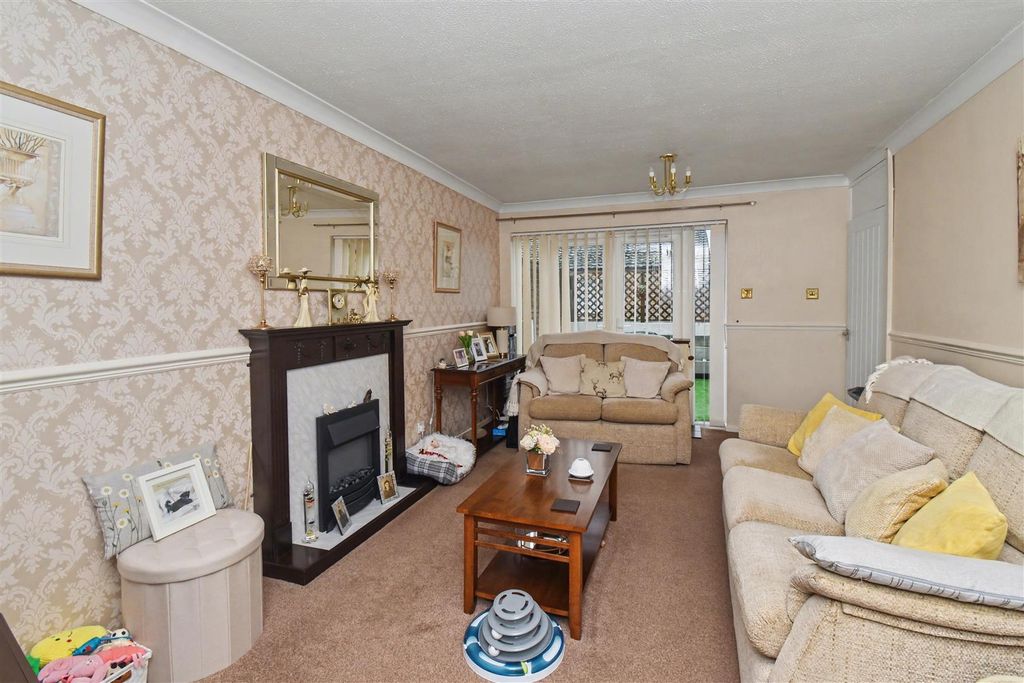 Additional image 2 of 3 bed flat for saleNN18, Epsom Walk, Corby