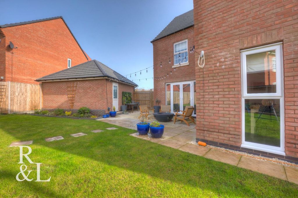 Additional image 39 of 4 bed detached house for saleSummers Road, Hugglescote, Coalville LE67
