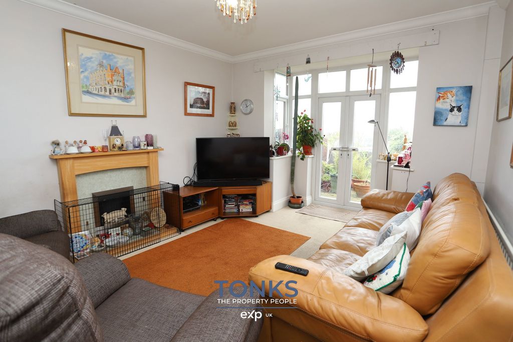 Additional image 4 of 4 bed detached house for saleHigh Haden Crescent, Cradley Heath B64