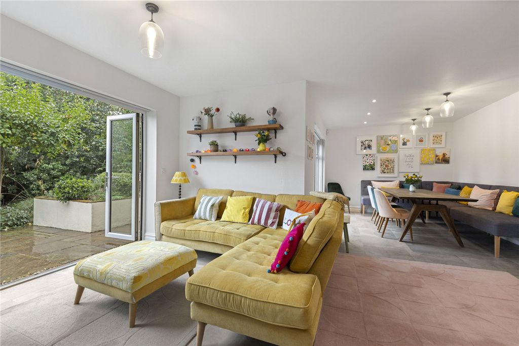 Additional image 14 of 5 bed detached house for saleLeith Way, Cranleigh, Surrey GU6