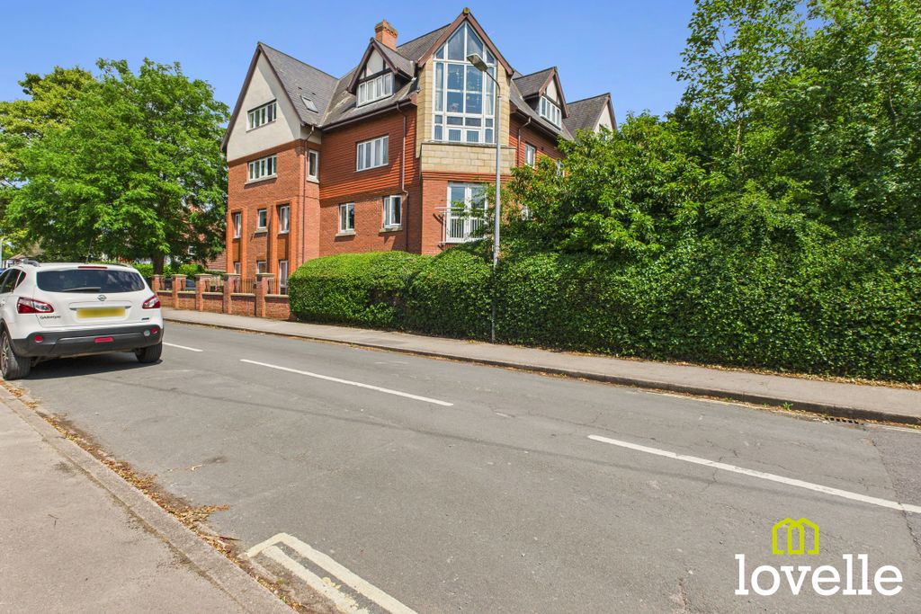 Additional image 17 of 2 bed flat for saleShardeloes Court Newgate Street, Cottingham HU16