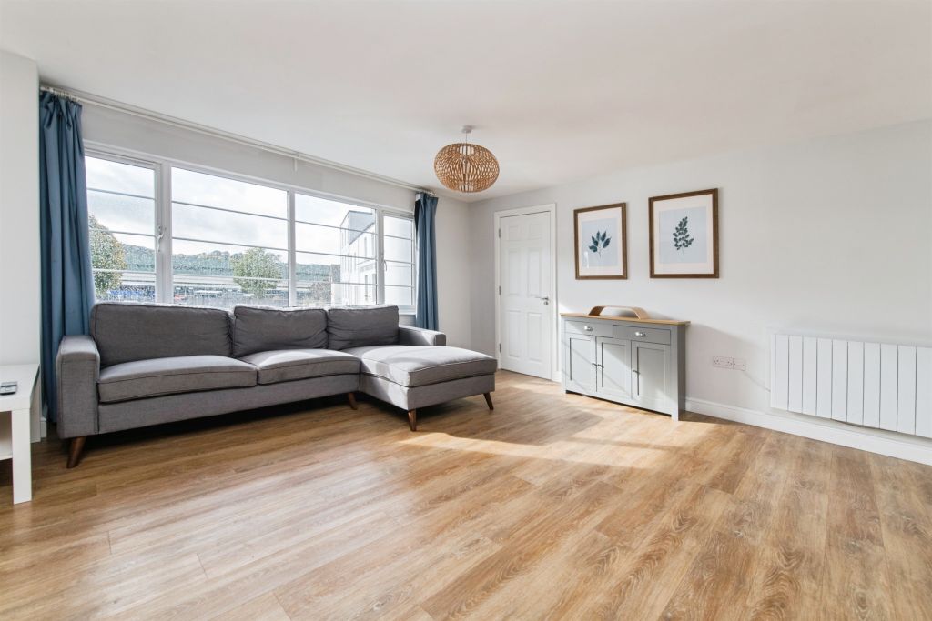 Additional image 7 of 2 bed flat for saleCowley Bridge Road, Exeter EX4