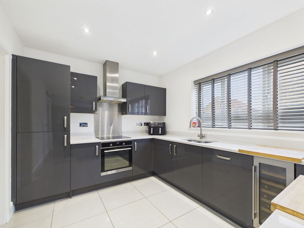 Additional image 7 of 5 bed detached house for saleMetcalfe Drive, Cottingham HU16