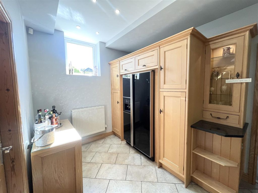 Additional image 36 of 5 bed detached house for salePark Lane, Congleton CW12