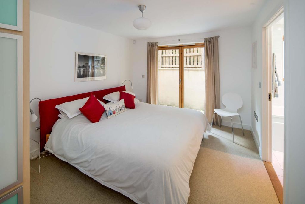 Additional image 6 of 4 bed semi-detached house for saleCowes, Isle Of Wight PO31