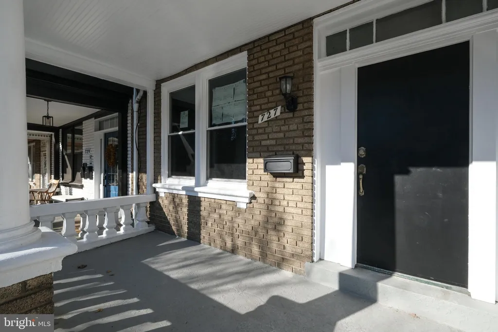 Additional image 4 of 727 Otis Place NW, Washington, DC 20010