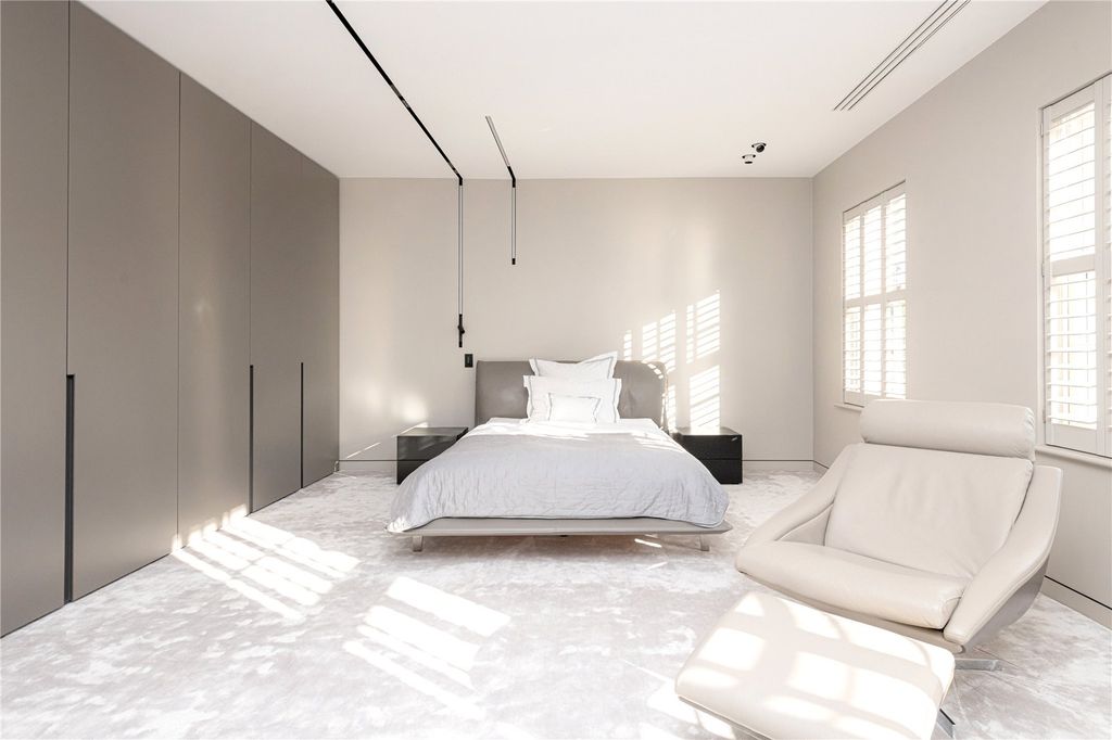 Additional image 17 of 5 bed detached house for saleFairmile Avenue, Cobham, Surrey KT11